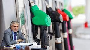 the government has announced a significant reduction in the petrol prices and diesel, bringing relief to the common man.